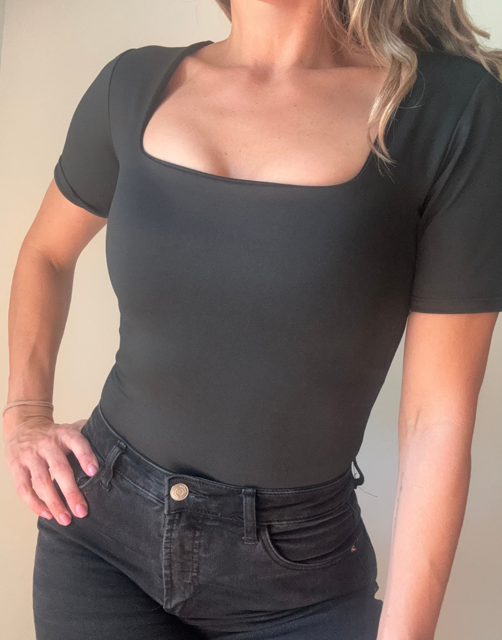 Body moldeador cuello cuadrado manga corta talla S