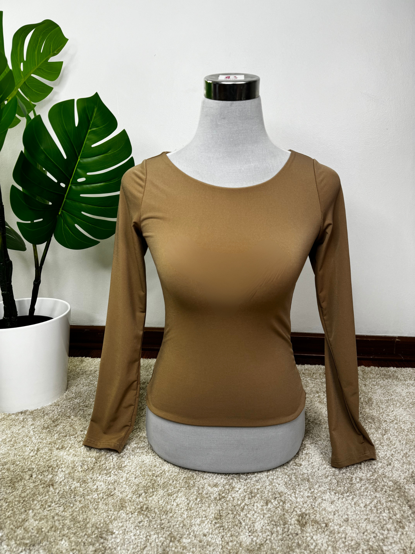 Polera básica cuello halter manga larga Sandy