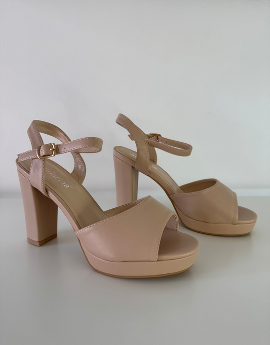 Sandalias Dayana color beige