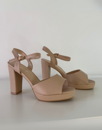 Sandalias Dayana color beige