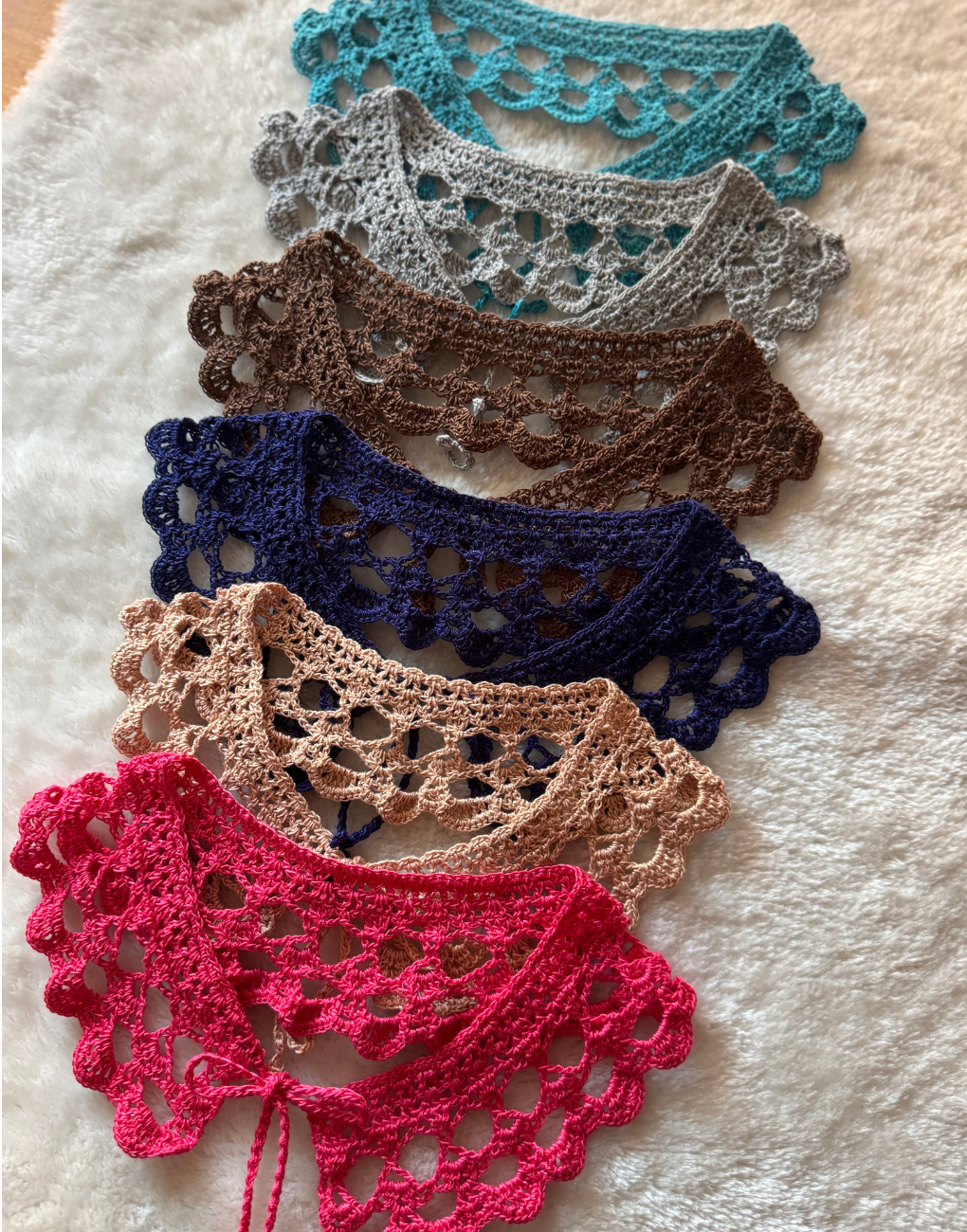 Cuello decorativo tejido a mano crochet
