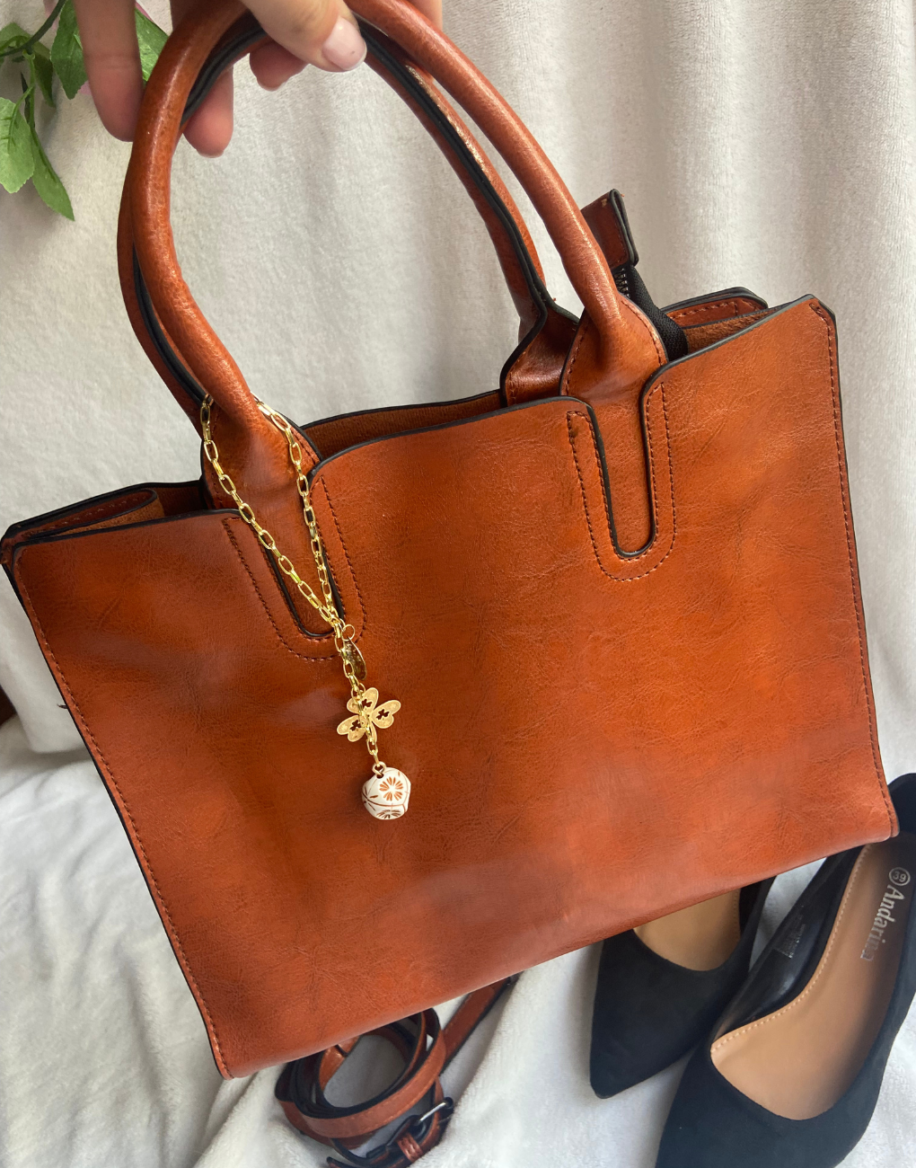Cartera Vania color camel